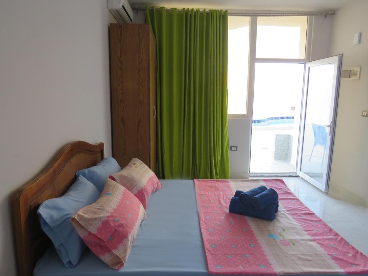 הורגהדה Apartment Vicenta Near The Sea Redsealine מראה חיצוני תמונה